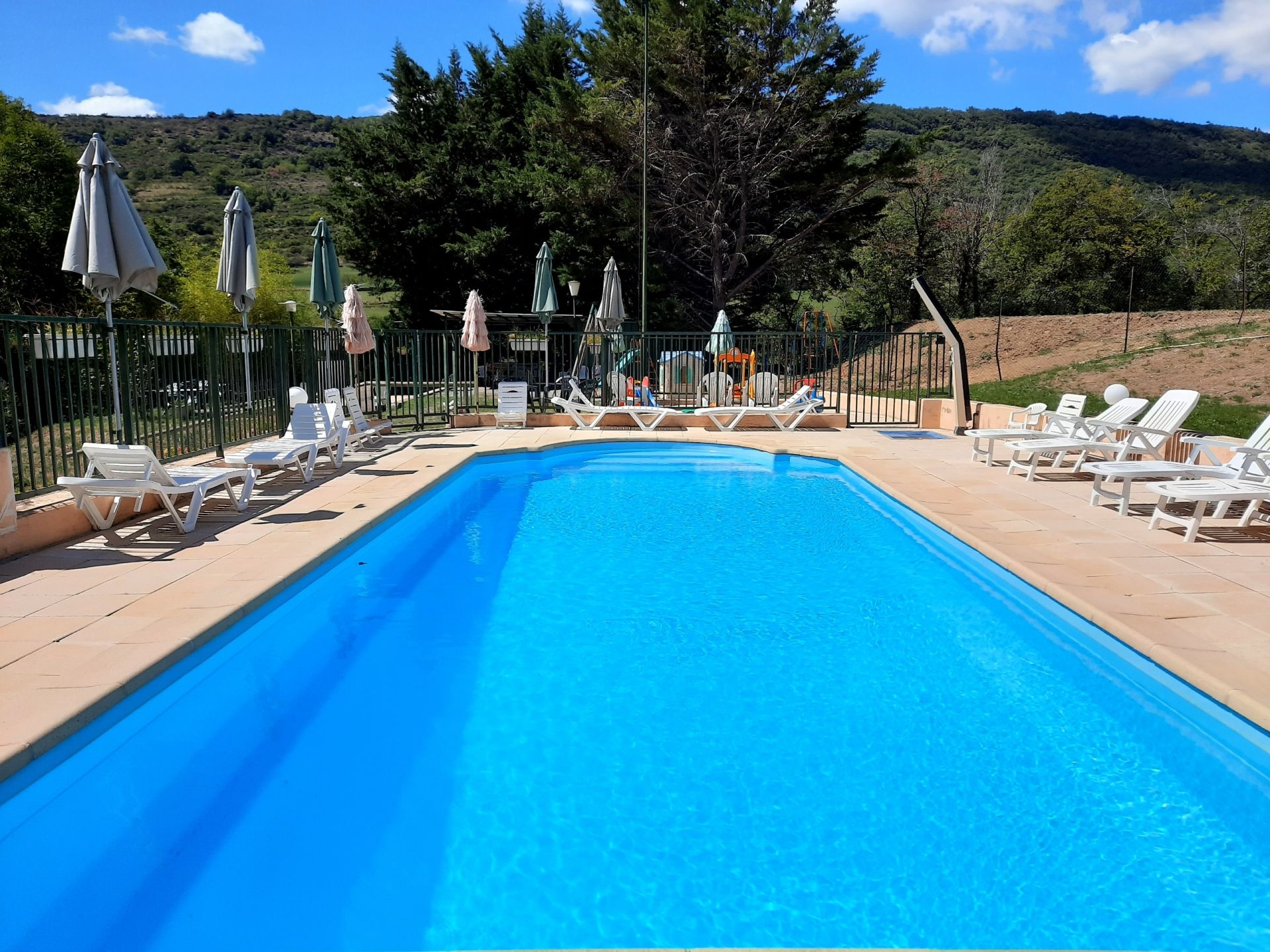 Les Muriers - Village de gîtes